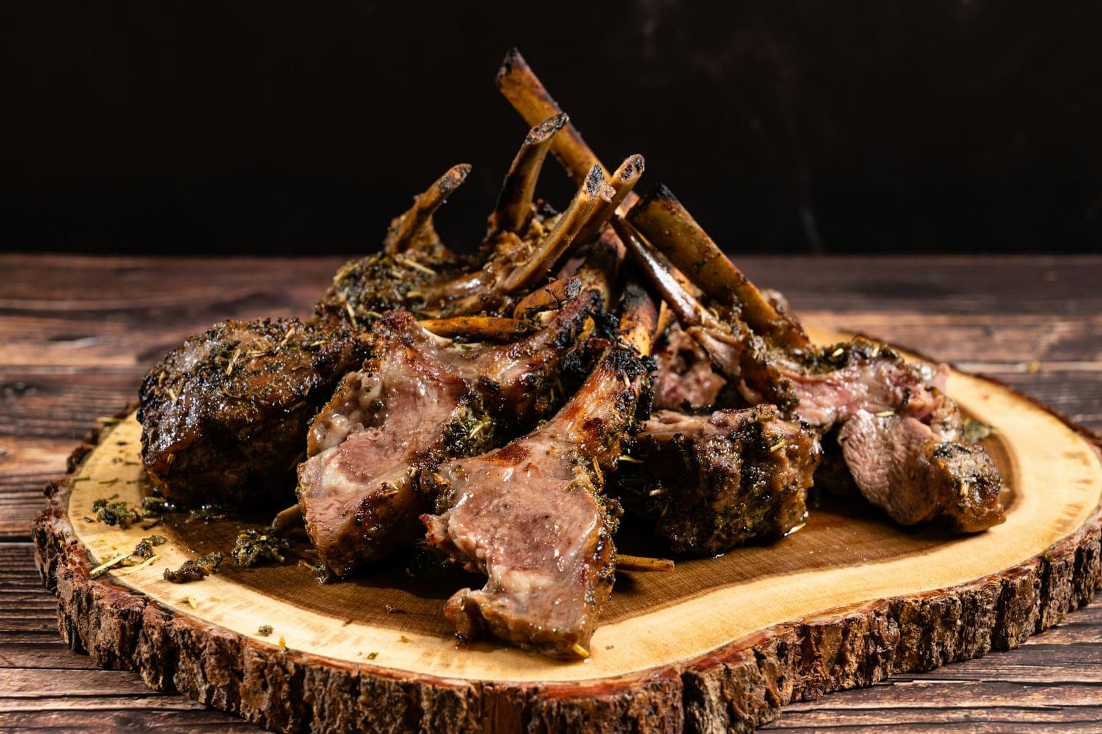 Côtelettes d'agneau au romarin et huile fruité intense